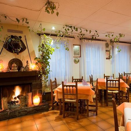 Siresa Hotel Castillo D'Acher מראה חיצוני תמונה